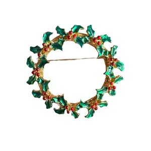 Vintage Holly Wreath Christmas Brooch Pin